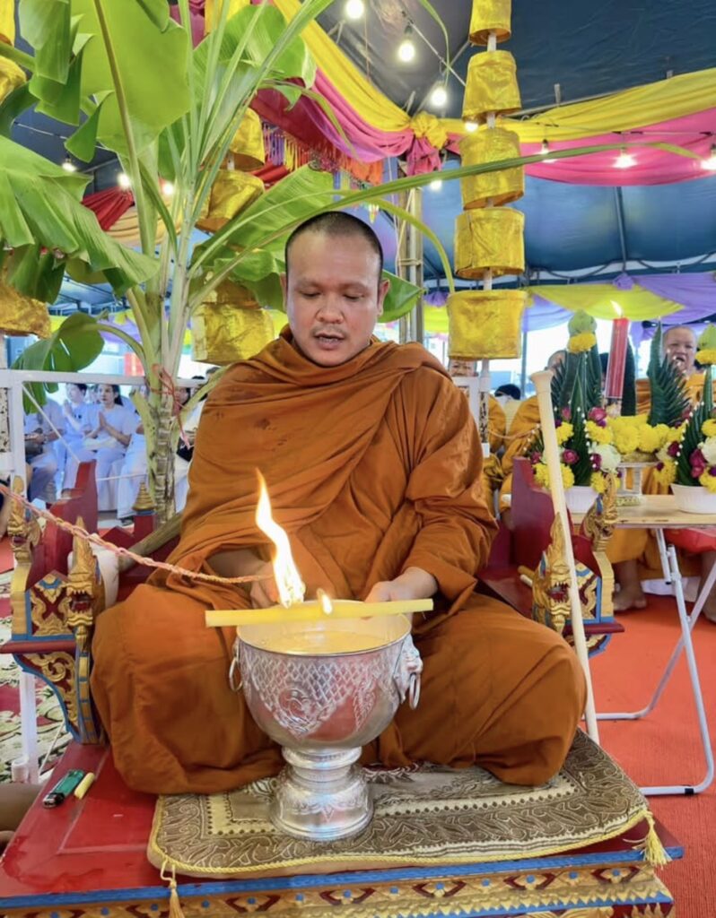 พระอาจารย์เอ้ รับกิจนิมนต์นั่งปรกอธิษฐานจิตวัตถุมงคล